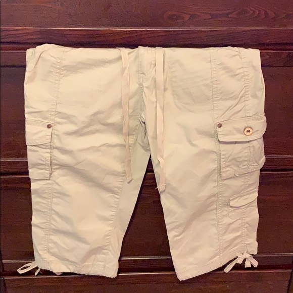 arizona cargo capris